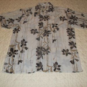 Bergati, Short Sleeve, Khaki and Black Flowers and White Background  ** EUC **